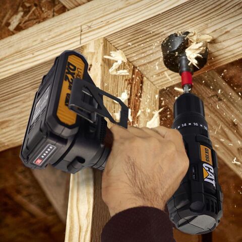 CAT DX155.1SET 18Volt/2.0Ah Li-ion Çift Akülü Profesyonel Şarjlı Darbeli Matkap + DA01901 32 Parça Vidalama Uç Seti