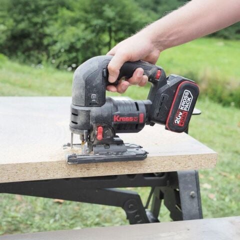 Kress KUE26 20Volt 4.0Ah Li-ion Çift Akülü Profesyonel Kömürsüz Devir Ayarlı Şarjlı Dekupaj Testere